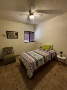 Casa en venta con 2 departamentos independientes 15